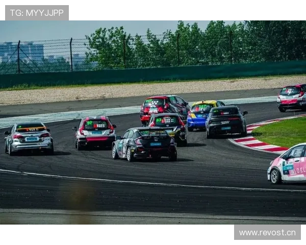 从速度到策略全面解析现代赛车比赛中的战术布局与胜负关键